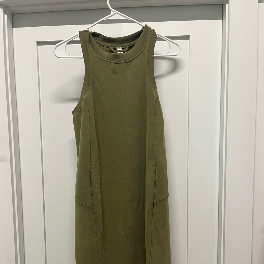 Like New Lululemon softstream atheisure midi dress
